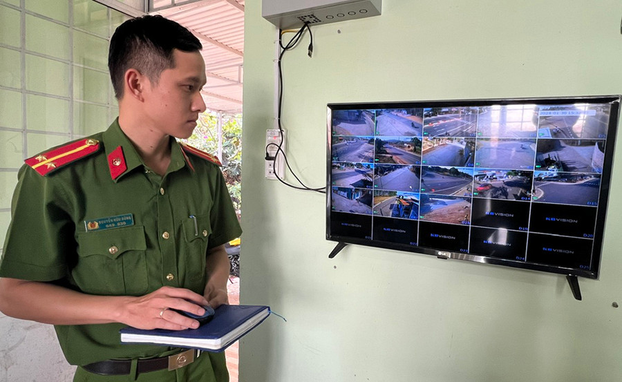 Mô hình camera an ninh thị trấn Phú Hòa. Ảnh: Đinh Yến