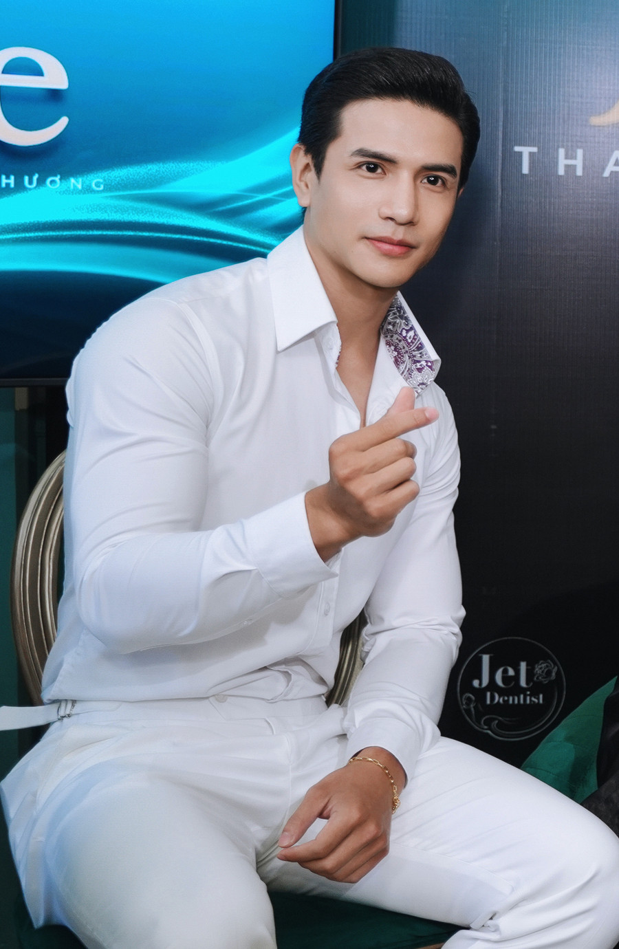 Nam vương Trịnh Bảo &quot;gây thương nhớ&quot; bởi vẻ ngoài điển trai. Anh khá im ắng trong các hoạt động nghệ thuật thời gian qua. Ảnh: BTC