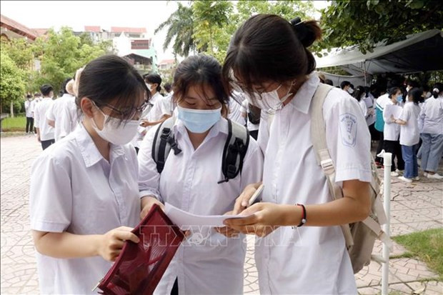 Thí sinh dự thi tốt nghiệp trung học phổ thông. (Ảnh: TTXVN)