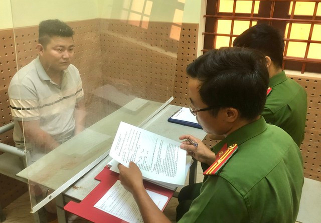 Bị can Bùi Văn Sơn tại cơ quan công an. ẢNH CÔNG AN ĐẮK NÔNG Bị can Bùi Văn Sơn tại cơ quan công an. ẢNH CÔNG AN ĐẮK NÔNG