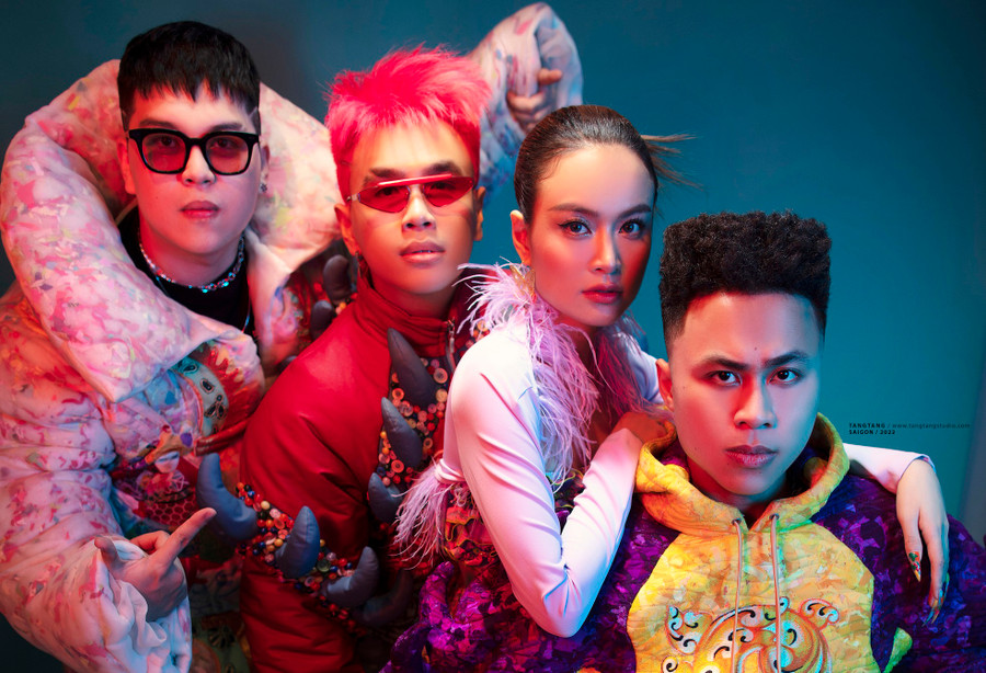 DTAP đứng sau thành công vươn tầm quốc tế của Hoàng Thùy Linh. DTAP đứng sau thành công vươn tầm quốc tế của Hoàng Thùy Linh.