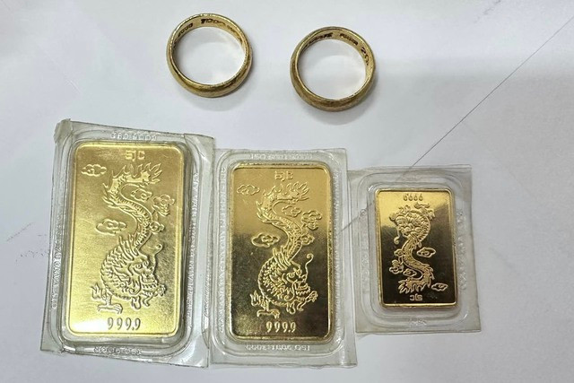 Số vàng bị bỏ quên. Số vàng bị bỏ quên.