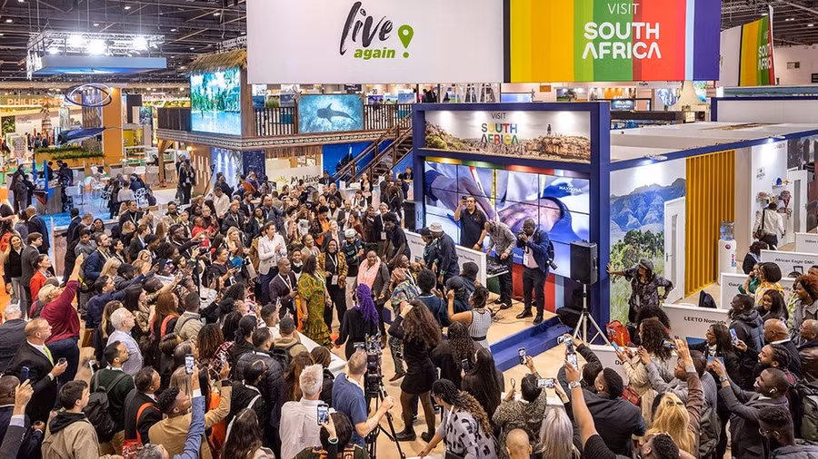 Sự kiện quảng bá hình ảnh điểm đến Việt Nam ở các hội chợ du lịch quốc tế thu hút đông đảo khách tham quan. (Ảnh: CTV/Vietnam+)