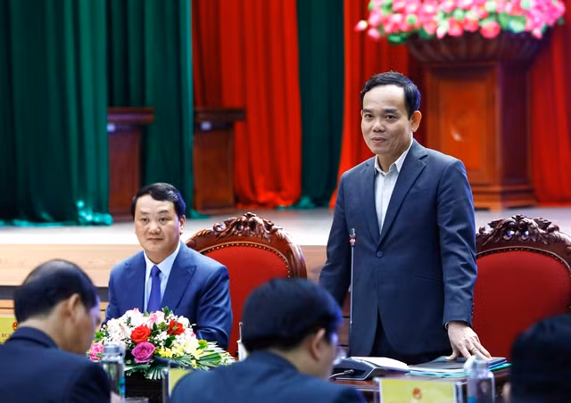 Phó Thủ tướng Trần Lưu Quang yêu cầu trong quý I năm 2023, phải hoàn thành đầy đủ các văn bản hướng dẫn thực hiện Chương trình mục tiêu quốc gia phát triển kinh tế-xã hội vùng đồng bào dân tộc thiểu số và miền núi. Ảnh: VGP/Hải Minh