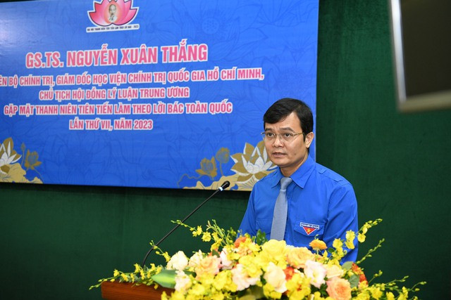 GS -TS Nguyễn Xuân Thắng: 'Phải thực hành tư tưởng Hồ Chí Minh’ - Ảnh 6. Anh Bùi Quang Huy phát biểu tại chương trình. Ảnh: NGỌC THẮNG