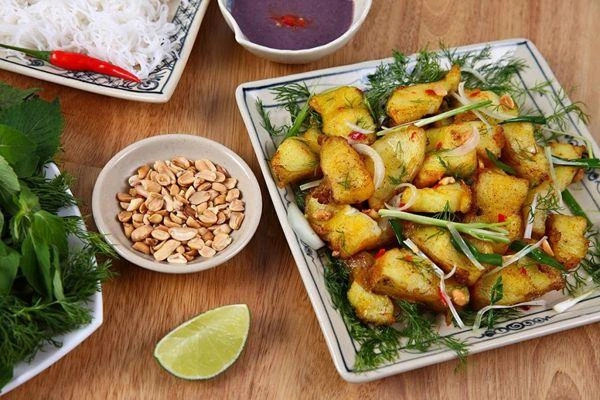 Chả cá Lã Vọng được báo chí quốc tế ca ngợi. Ảnh ST Chả cá Lã Vọng được báo chí quốc tế ca ngợi. Ảnh ST