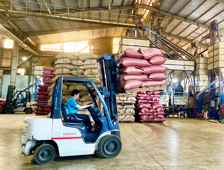 Gia Lai đẩy mạnh cải cách thủ tục hành chính để tạo môi trường đầu tư, kinh doanh thuận lợi cho doanh nghiệp. Ảnh: Hà Duy Gia Lai đẩy mạnh cải cách thủ tục hành chính để tạo môi trường đầu tư, kinh doanh thuận lợi cho doanh nghiệp. Ảnh: Hà Duy