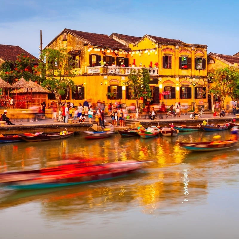 Ảnh: Travel off Path