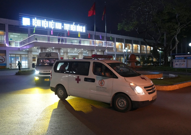 Đến 5 giờ sáng ngày 2-4, tất cả các tạng đã được lấy xong và được khẩn trương vận chuyển tới nơi ghép. Đến 5 giờ sáng ngày 2-4, tất cả các tạng đã được lấy xong và được khẩn trương vận chuyển tới nơi ghép.