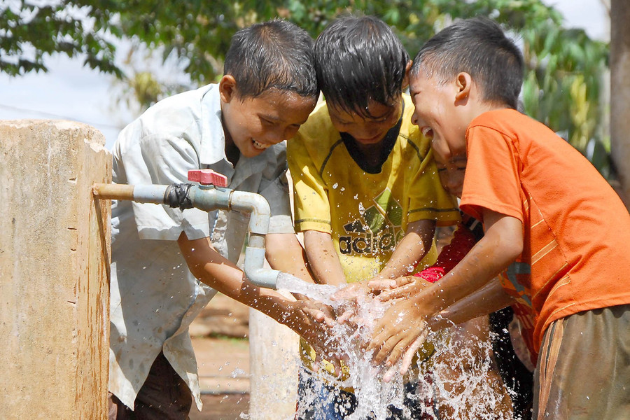 Chính sách tín dụng cấp nước sạch và vệ sinh môi trường nông thôn. Ảnh: Đức Thụy Chính sách tín dụng cấp nước sạch và vệ sinh môi trường nông thôn. Ảnh: Đức Thụy