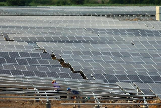 Việc mua điện với giá 0 đồng là đi ngược với cơ chế thị trường. Ảnh: Vũ Hân