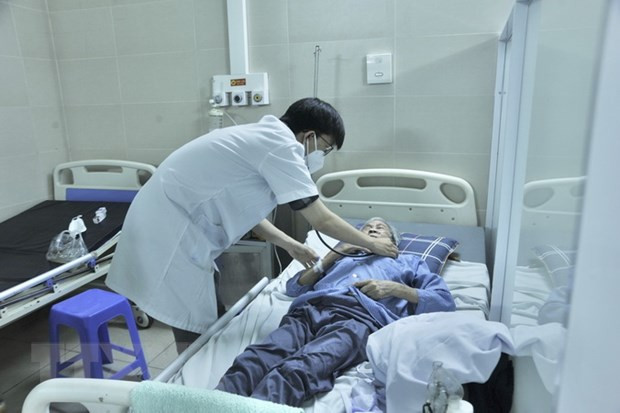 Điều trị bệnh nhân cho bệnh nhân COVID-19 tại Hà Nội. (Ảnh: TTXVN phát) Điều trị bệnh nhân cho bệnh nhân COVID-19 tại Hà Nội. (Ảnh: TTXVN phát)