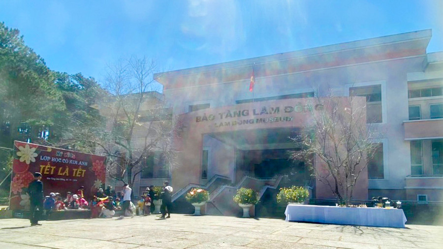 Bảo tàng Lâm Đồng - không gian giới thiệu âm nhạc - văn hóa các dân tộc tỉnh Lâm Đồng Bảo tàng Lâm Đồng - không gian giới thiệu âm nhạc - văn hóa các dân tộc tỉnh Lâm Đồng