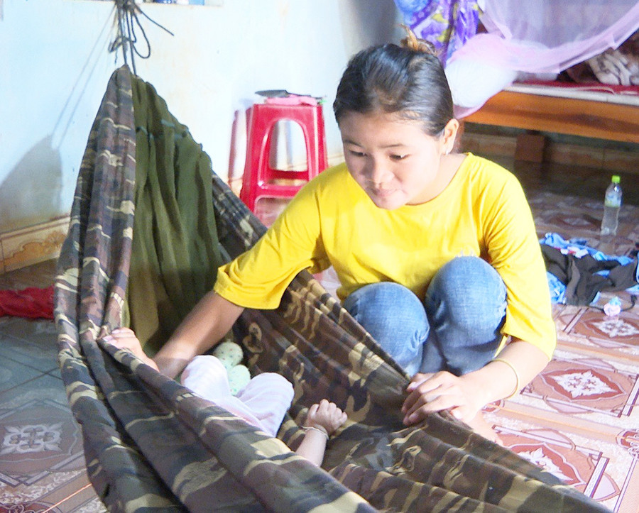 Nhờ đa dạng hóa các hình thức tuyên truyền, đến nay, tình trạng tảo hôn tại xã Ia Phí giảm đáng kể. Ảnh: Hà Phương Nhờ đa dạng hóa các hình thức tuyên truyền, đến nay, tình trạng tảo hôn tại xã Ia Phí giảm đáng kể. Ảnh: Hà Phương