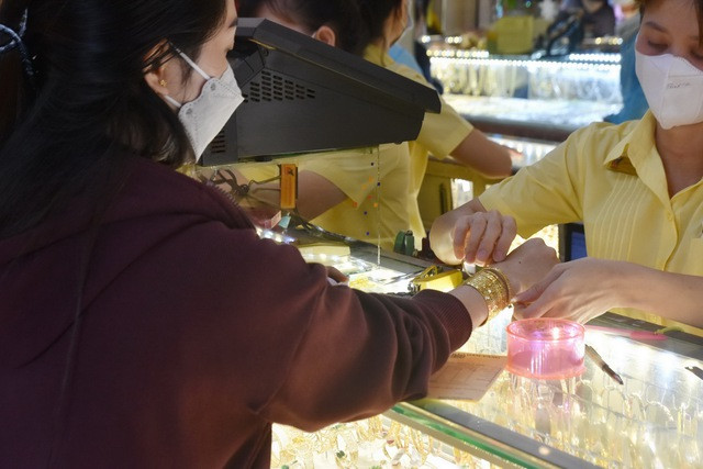 Giá vàng hôm nay của thế giới tăng mạnh