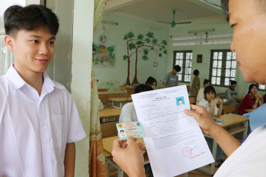 Thí sinh dự Kỳ thi Tốt nghiệp trung học phổ thông. (Ảnh: TTXVN) Thí sinh dự Kỳ thi Tốt nghiệp trung học phổ thông. (Ảnh: TTXVN)