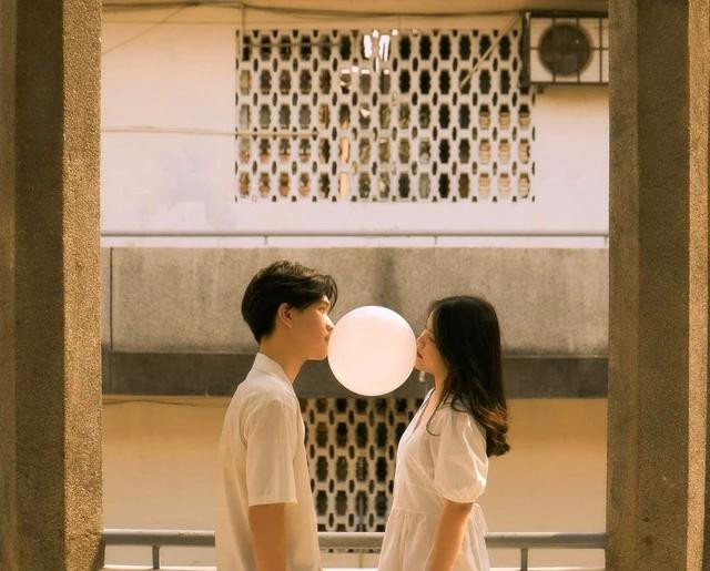 Nên giữ khoảng cách nhất định với người bạn khác giới để tránh hiểu lầm không đáng có? ẢNH MINH HỌA: NGUYỄN QUỐC VIỆT