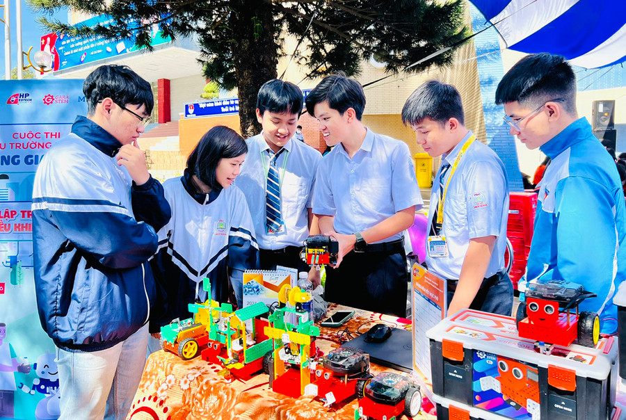 Các tổ chức Đoàn-Hội thường xuyên tổ chức cuộc thi sáng tạo giúp ĐVTN thỏa mãn niềm đam mê nghiên cứu. Ảnh: P.L