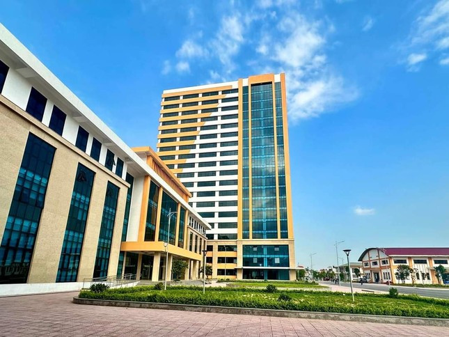 Khuôn viên trường Cao đẳng Việt - Hàn, nơi xảy ra vụ việc.