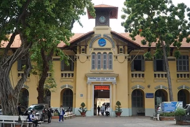 Khuôn viên Trường ĐH Sài Gòn. Ảnh Hà Ánh