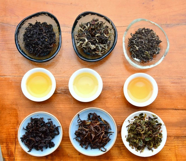 Trà xanh, Đông phương mỹ nhân, Hồng trà từ một nguyên liệu trà búp tím.ẢNH: THIÊN Ý Trà xanh, Đông phương mỹ nhân, Hồng trà từ một nguyên liệu trà búp tím.ẢNH: THIÊN Ý