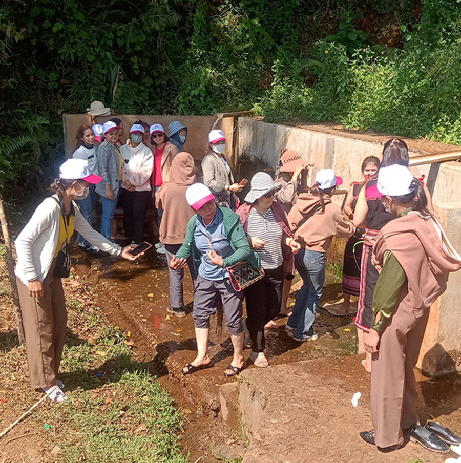 Công trình cấp nước sinh hoạt tự chảy làng Mrông Ngó 4 (xã Ia Ka) phát huy hiệu quả tốt (ảnh ĐVCC) Công trình cấp nước sinh hoạt tự chảy làng Mrông Ngó 4 (xã Ia Ka) phát huy hiệu quả tốt (ảnh ĐVCC)