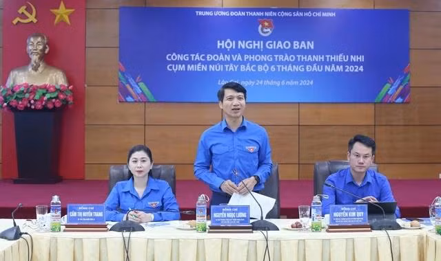 Anh Nguyễn Ngọc Lương phát biểu tại hội nghị. Ảnh: BẢO ANH