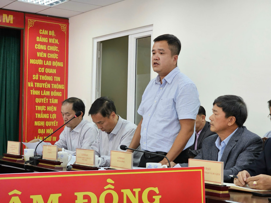 Lãnh đạo Sở Nông nghiệp và Phát triển Nông thôn thông tin nguyên nhân bò sữa chết hàng loạt trong thời gian qua. Lãnh đạo Sở Nông nghiệp và Phát triển Nông thôn thông tin nguyên nhân bò sữa chết hàng loạt trong thời gian qua.