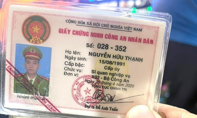 Giấy tờ giả mạo của nghi phạm