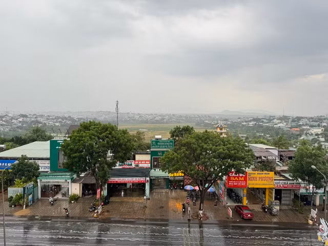 Cơn mưa xuất hiện trên diện rộng, kéo dài