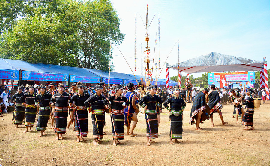 Xã Ia O là địa phương dẫn đầu huyện Ia Grai về số lượng cồng chiêng đang bảo tồn. Ảnh: Lam Nguyên Xã Ia O là địa phương dẫn đầu huyện Ia Grai về số lượng cồng chiêng đang bảo tồn. Ảnh: Lam Nguyên