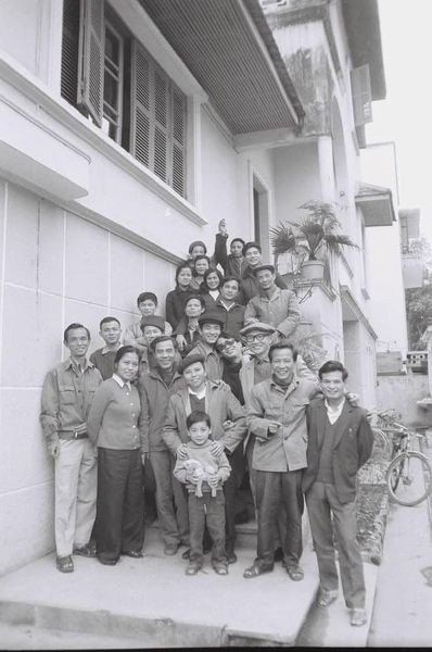 Cầu thang hở - lối lên Tòa soạn Báo TNTP và Tiền Phong