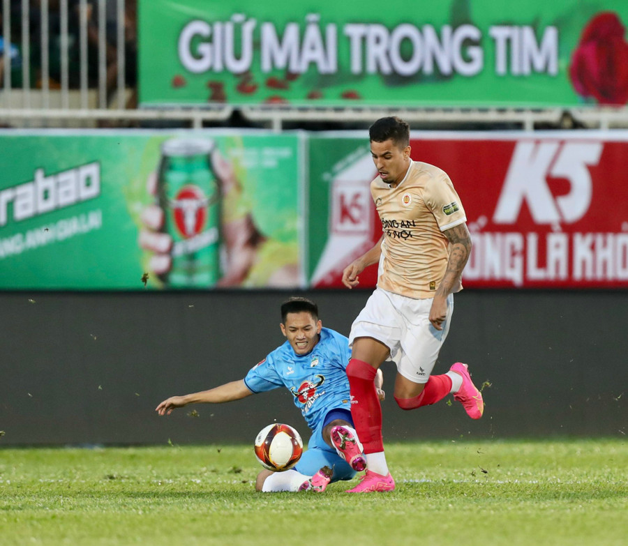 HAGL thua 0-3 trước CLB Công an Hà Nội ở lần gần nhất gặp nhau. Ảnh: MINH TRẦN