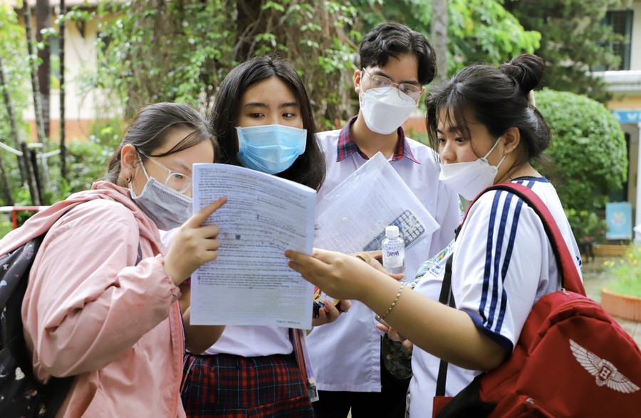 Thí sinh dự thi Tốt nghiệp Trung học Phổ thông. (Ảnh: Hồng Giang/TTXVN) Thí sinh dự thi Tốt nghiệp Trung học Phổ thông. (Ảnh: Hồng Giang/TTXVN)