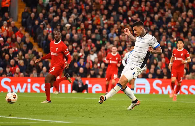 Gianluca Scamacca bùng nổ trên hàng công Atalanta