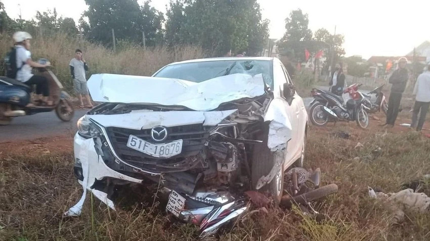 Hiện trường vụ tai nạn khiến ba phụ nữ thương vong. Ảnh:N.D