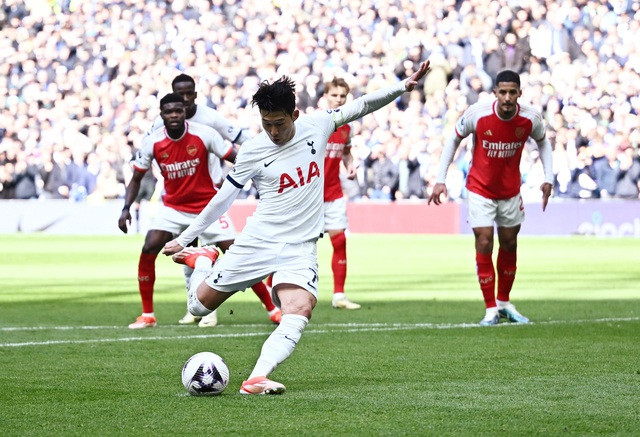 Son Heung-min ghi bàn từ chấm 11m, Tottenham vẫn thua 2-3 Son Heung-min ghi bàn từ chấm 11m, Tottenham vẫn thua 2-3