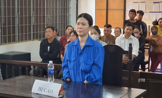 Bị cáo Lương Thị Thanh Thúy tại phiên tòa sơ thẩm. Bị cáo Lương Thị Thanh Thúy tại phiên tòa sơ thẩm.