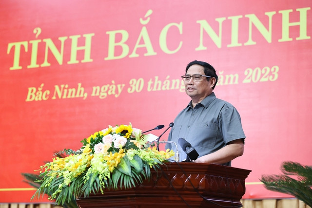 Thủ tướng Phạm Minh Chính ghi nhận, biểu dương nỗ lực và kết quả đạt được của Đảng bộ, chính quyền, quân và dân tỉnh Bắc Ninh - Ảnh: VGP/Nhật Bắc