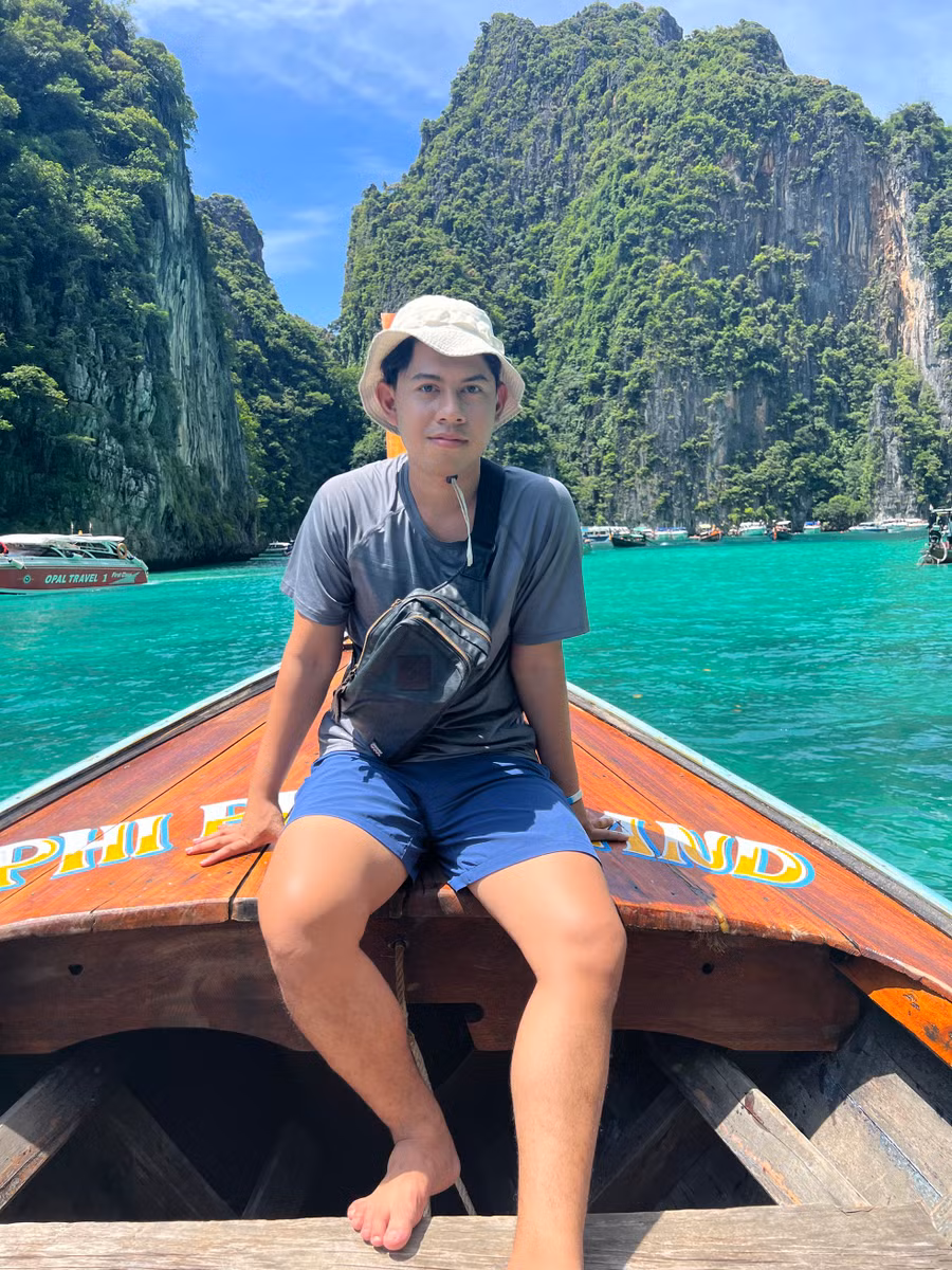 Phạm Trọng Thắng ở Thái Lan.