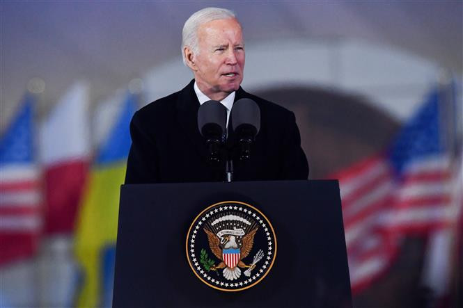 Tổng thống Mỹ Joe Biden phát biểu tại Warsaw nhân chuyến thăm Ba Lan, ngày 21/2/2023. Ảnh: AFP/TTXVN Tổng thống Mỹ Joe Biden phát biểu tại Warsaw nhân chuyến thăm Ba Lan, ngày 21/2/2023. Ảnh: AFP/TTXVN