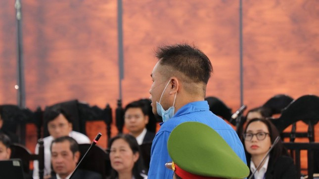 Bị cáo Y Sôl Niê, trong phần kiểm tra lí lịch. Ảnh: TTXVN