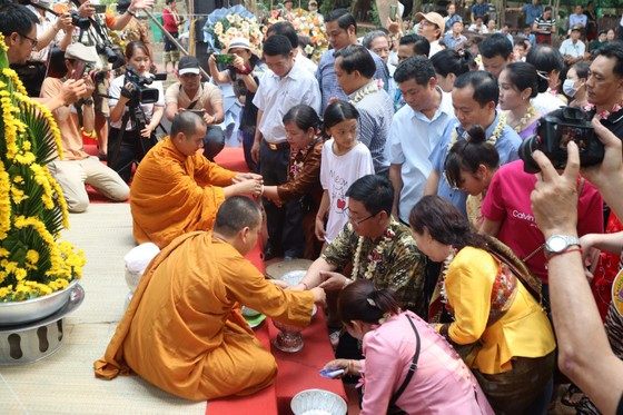 Tết Bunpimay được tổ chức tại huyện Buôn Đôn Tết Bunpimay được tổ chức tại huyện Buôn Đôn