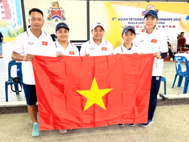 Hạ Thái Lan ở chung kết, bi sắt Việt Nam đoạt huy chương vàng châu Á 2023 - Ảnh 1. Bộ 3 nữ bi sắt Việt Nam đoạt tấm HCV châu Á 2023. Ảnh nguồn: BI SẮT VIỆT NAM