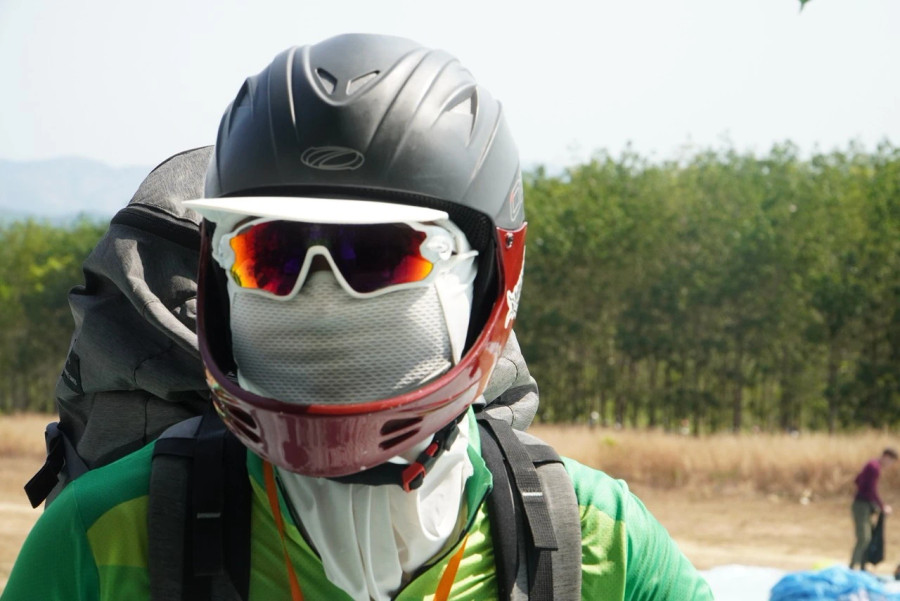 Thời tiết nắng nóng cũng ảnh hưởng tới việc thi đấu của các phi công. ẢNH ĐỨC NHẬT