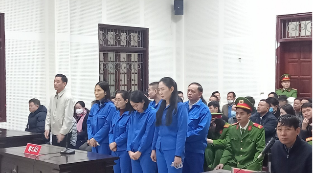 Các bị cáo tại phiên tòa. Các bị cáo tại phiên tòa.