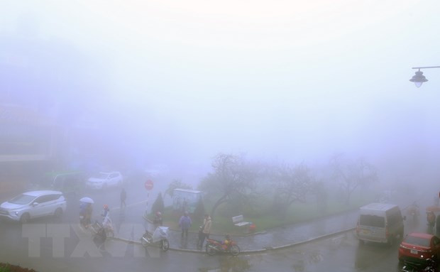 Một góc thị trấn Sa Pa trong sương mù giá rét. (Ảnh: Quốc Khánh/TTXVN) Một góc thị trấn Sa Pa trong sương mù giá rét. (Ảnh: Quốc Khánh/TTXVN)