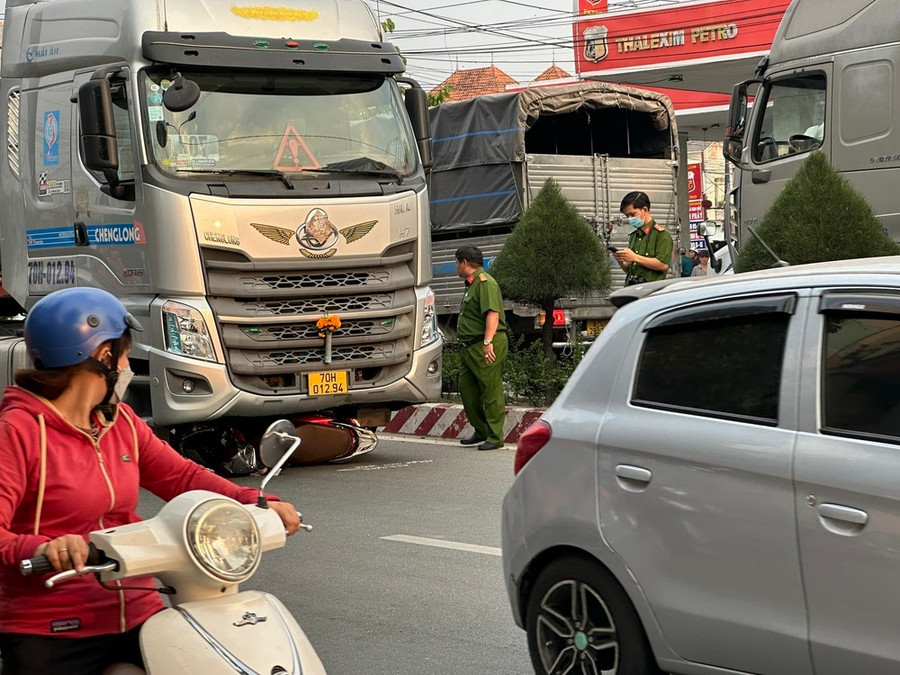 Hiện trường nơi xảy ra vụ tai nạn. (Ảnh: TTXVN phát)