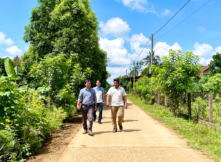 Từ “điểm nóng” về hoạt động FULRO, làng Hreng (xã Hòa Phú, huyện Chư Păh) trở thành làng nông thôn mới, đời sống người dân không ngừng được cải thiện. Ảnh: M.N Từ “điểm nóng” về hoạt động FULRO, làng Hreng (xã Hòa Phú, huyện Chư Păh) trở thành làng nông thôn mới, đời sống người dân không ngừng được cải thiện. Ảnh: M.N