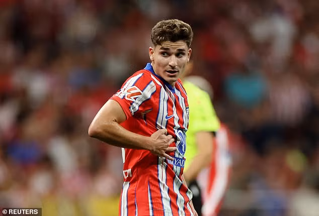 Julian Alvarez đã gia nhập Atletico Madrid